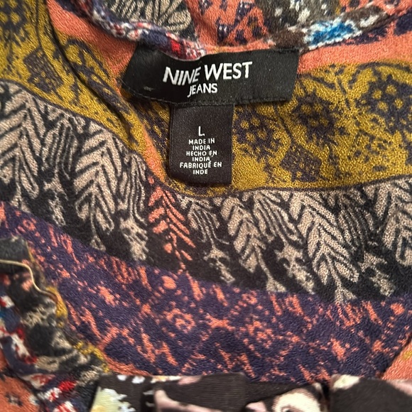 3 Tops bundle - Picture 7 of 7